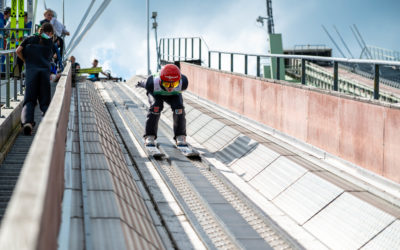FESA 3Hills Tour startet in Pöhla, Klingenthal mit acht Athletinnen und Athleten am Start